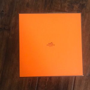 Hermes box